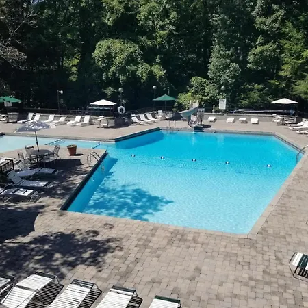 Stairway To Heaven - 3 Master Suite, Location, Privacy, Firepit-3